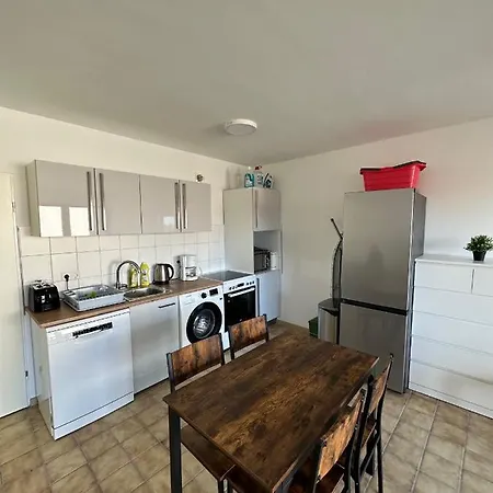 Апартаменты Nice, Big And With 2 Balconies Карлсруэ