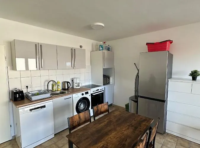 Апартаменты Nice, Big And With 2 Balconies Карлсруэ